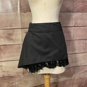 Fun and sexy miniskirt- Alexander McQueen!